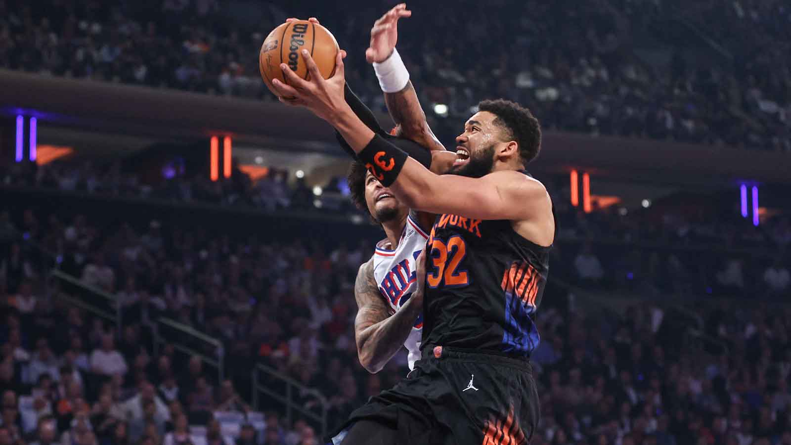 Charles Barkley calls out Knicks star Karl-Anthony Towns for ‘stupid’ 1st-half fouls