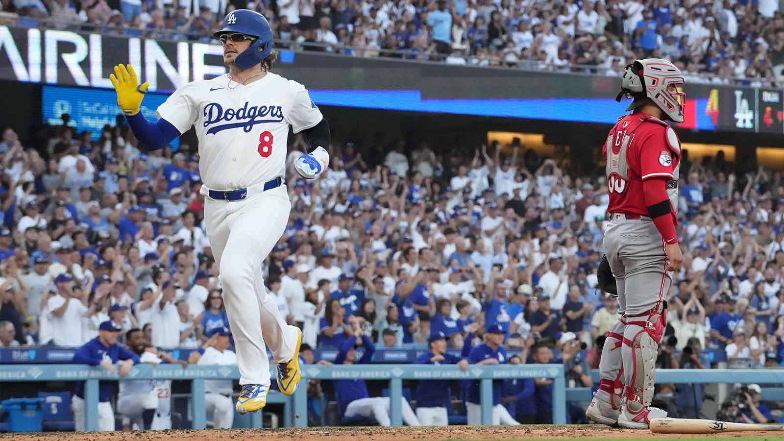 Dodgers’ Dave Roberts provides huge Kiké Hernández injury update