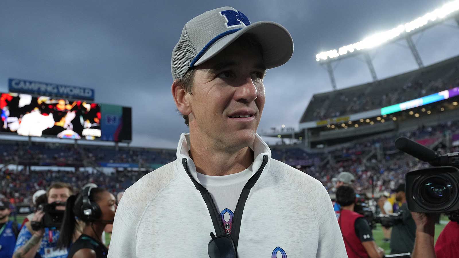 Eli Manning continues to advocate for food allergy awareness in honor of 11-year-old Giants fan