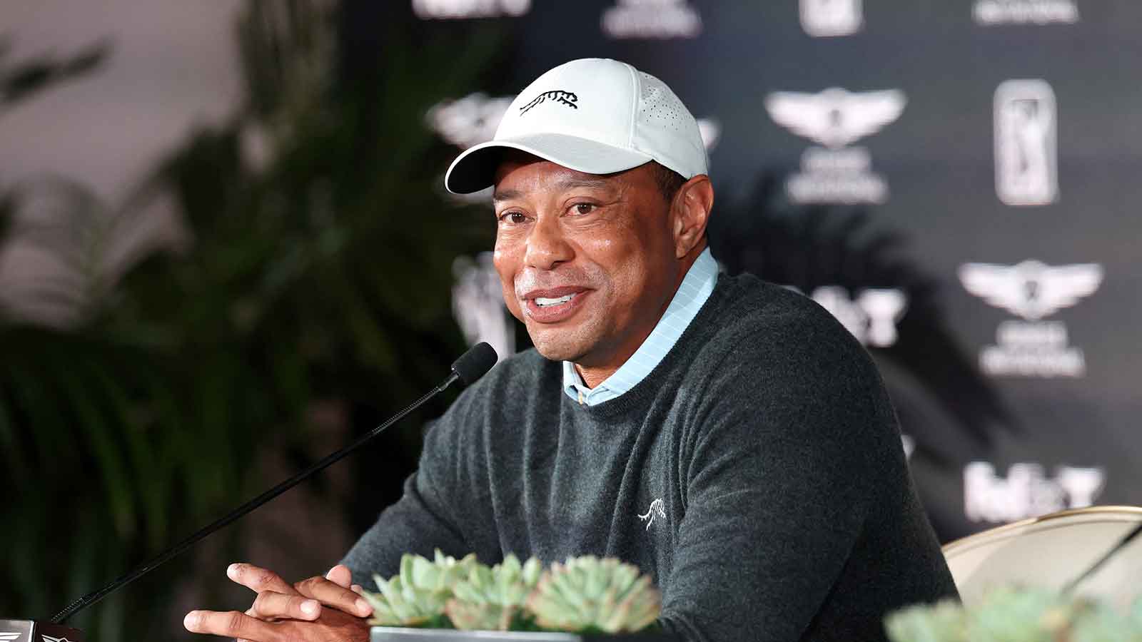 Tiger Woods private jet touches down in Palm Beach following alleged rehab program