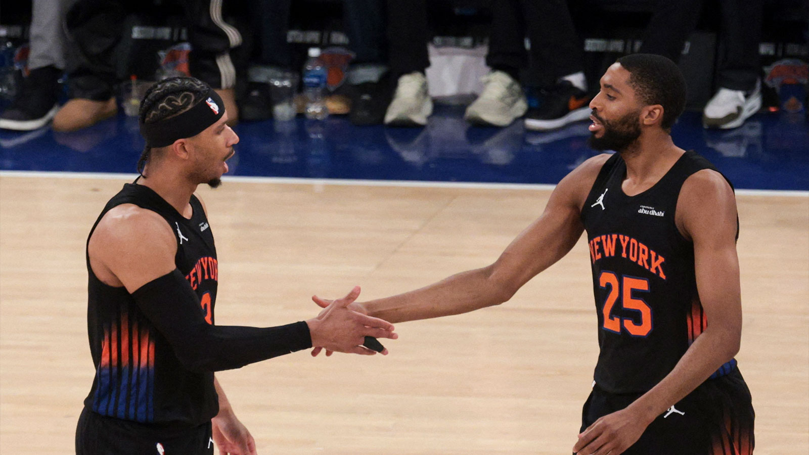 Knicks guard Mikal Bridges (25) shakes hands with New York Knicks guard Josh Hart (3) during the fourth quarter of game two of the eastern conference finals of the 2026 NBA playoffs against the Cleveland Cavaliers at Madison Square Garden