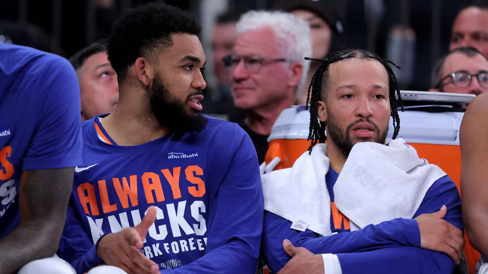 https://wp.clutchpoints.com/wp-content/uploads/2026/05/Knicks-center-Karl-Anthony-Towns-32-talks-to-guard-Jalen-Brunson.jpg