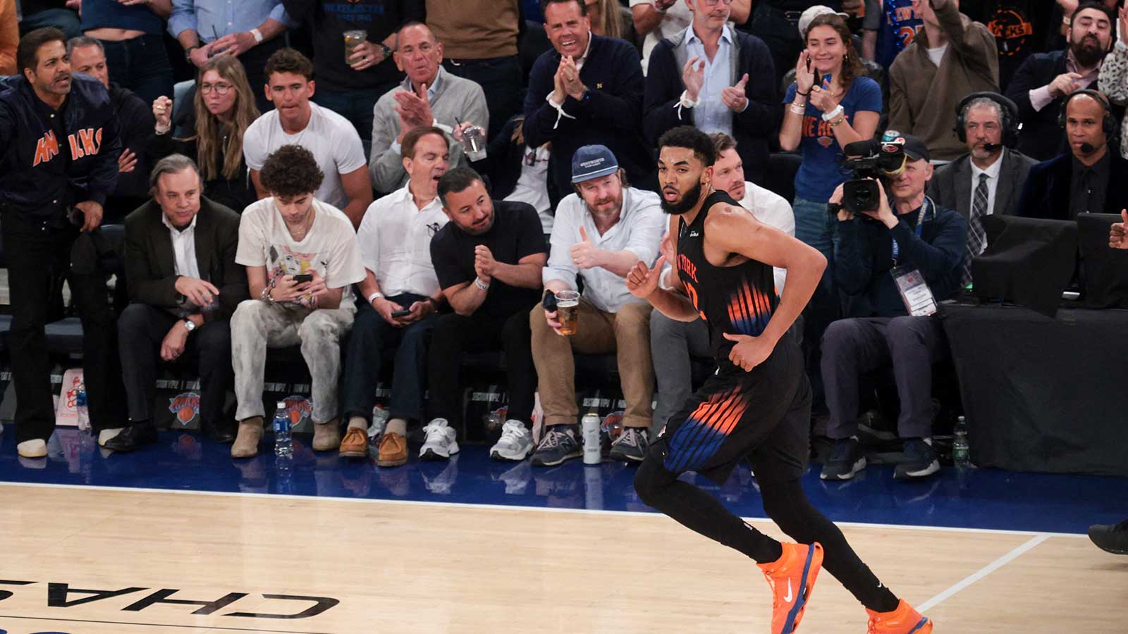 Knicks fans will be apoplectic over NYPD shutting down watch parties outside MSG