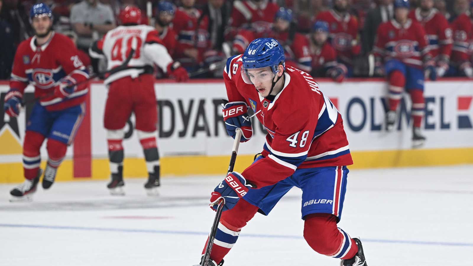 Canadiens’ Lane Hutson addesses fans’ 3-word chant vs. Hurricanes