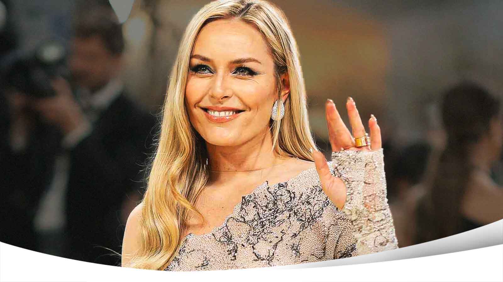 Lindsey Vonn ditches crutches, gets helped up stars at Met Gala