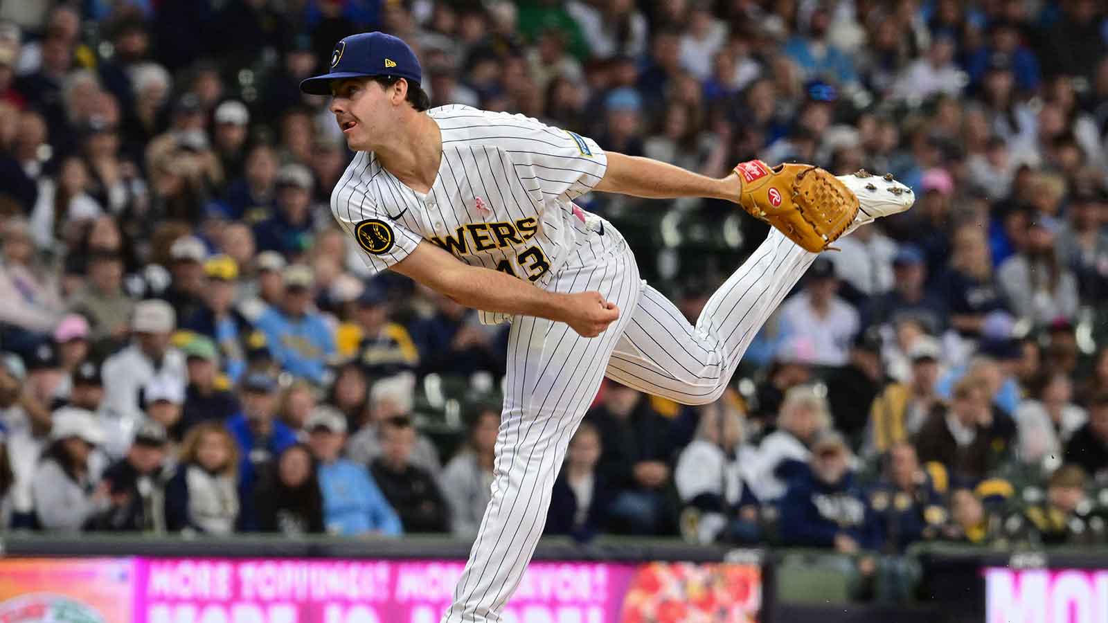 Brewers lose pitcher to IL before Cardinals clash
