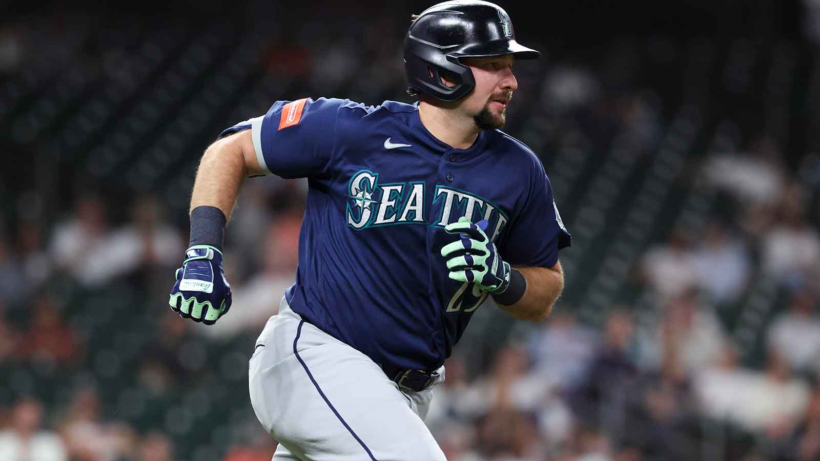 Mariners’ Cal Raleigh snaps brutal slump after unusual method