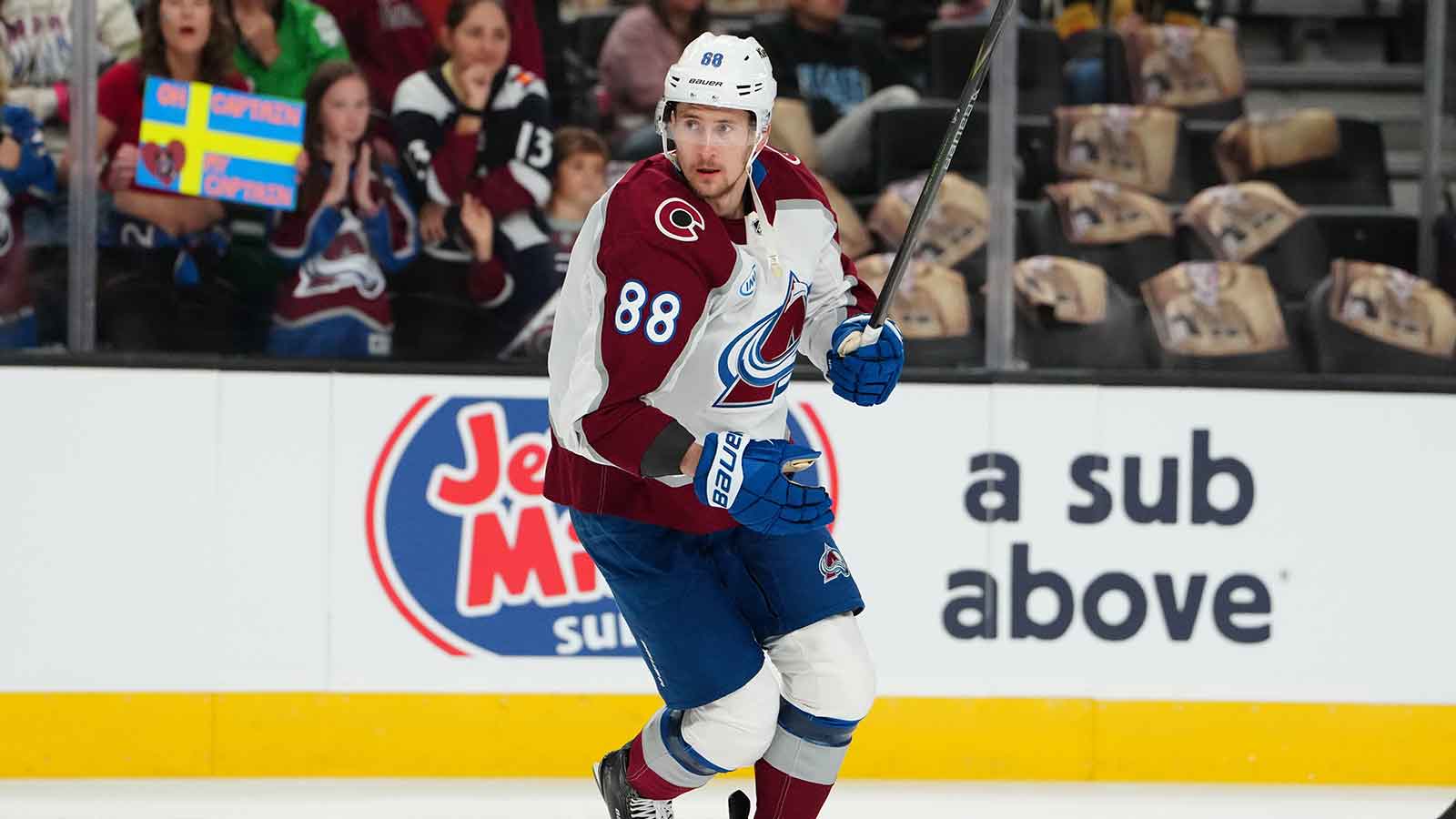 Martin Necas breaks down Avalanche’s disastrous power play struggles
