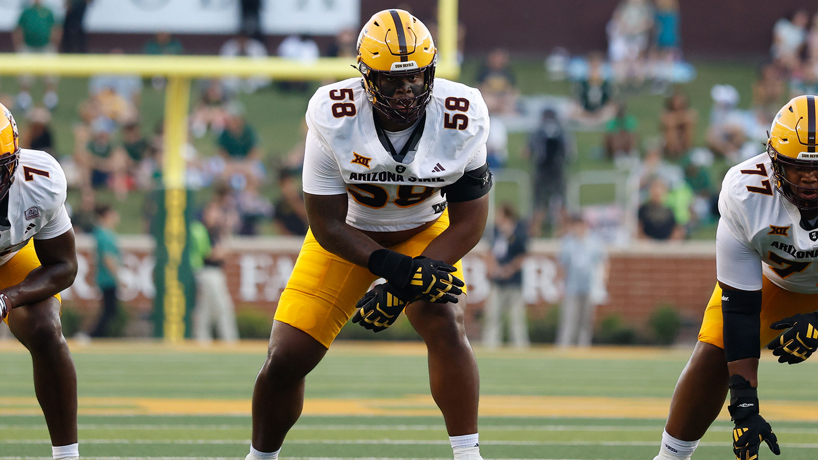 Steelers 1st-round pick Max Iheanachor working with 2nd team during OTAs