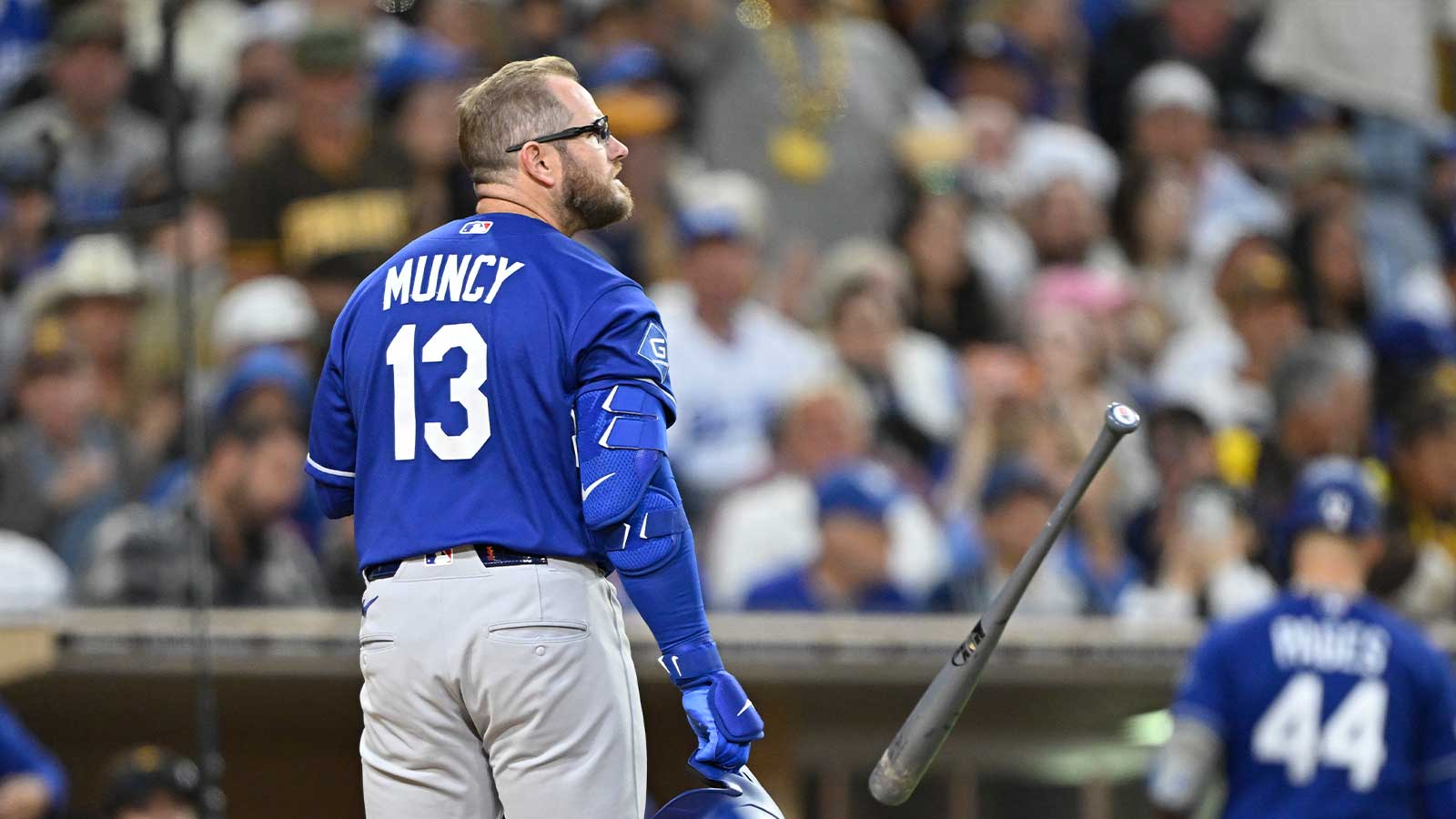 Dodgers’ Dave Roberts not expecting IL stint for Max Muncy
