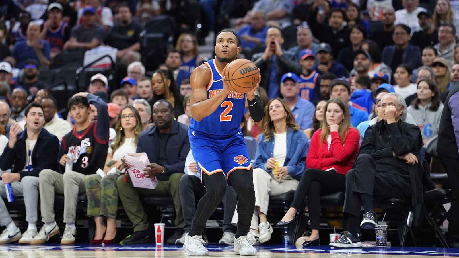 Knicks blast 76ers in Game 4 behind record-tying 3-point explosion