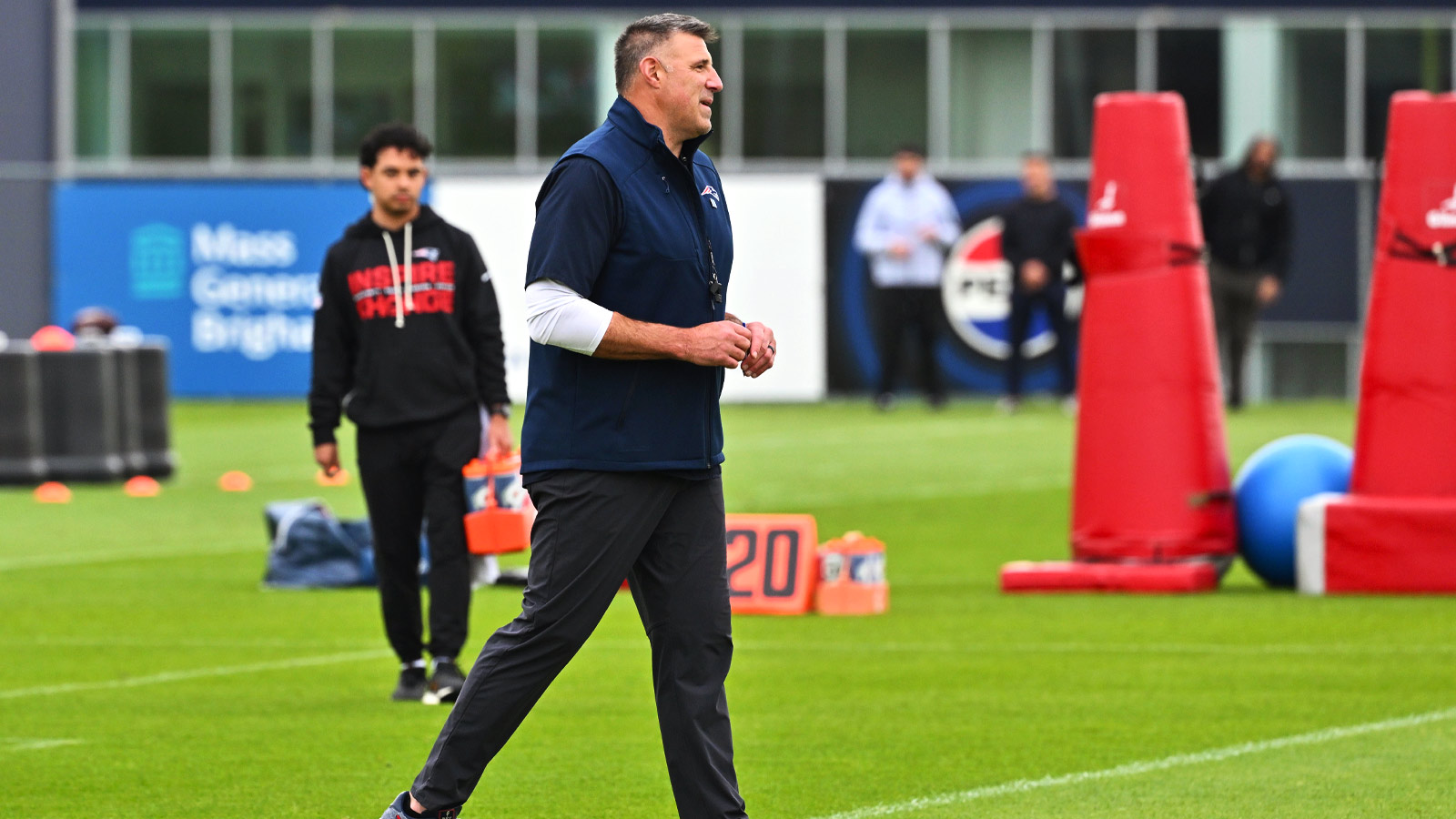 Patriots’ Kevin Byard calls Mike Vrabel ‘same old guy’ as Dianna Russini scandal swirls