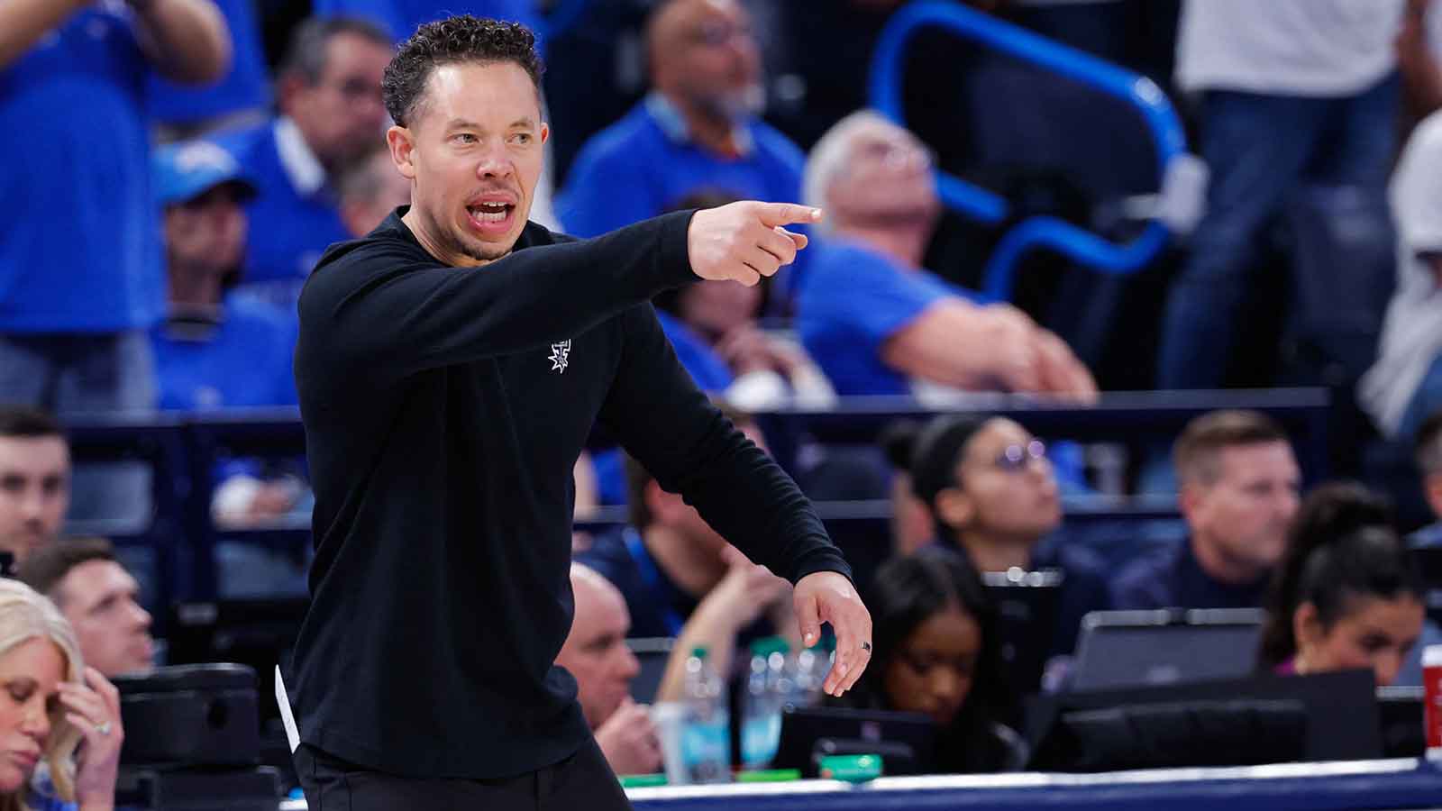 Spurs’ Mitch Johnson addresses Stephon Castle issue that’s hurting team