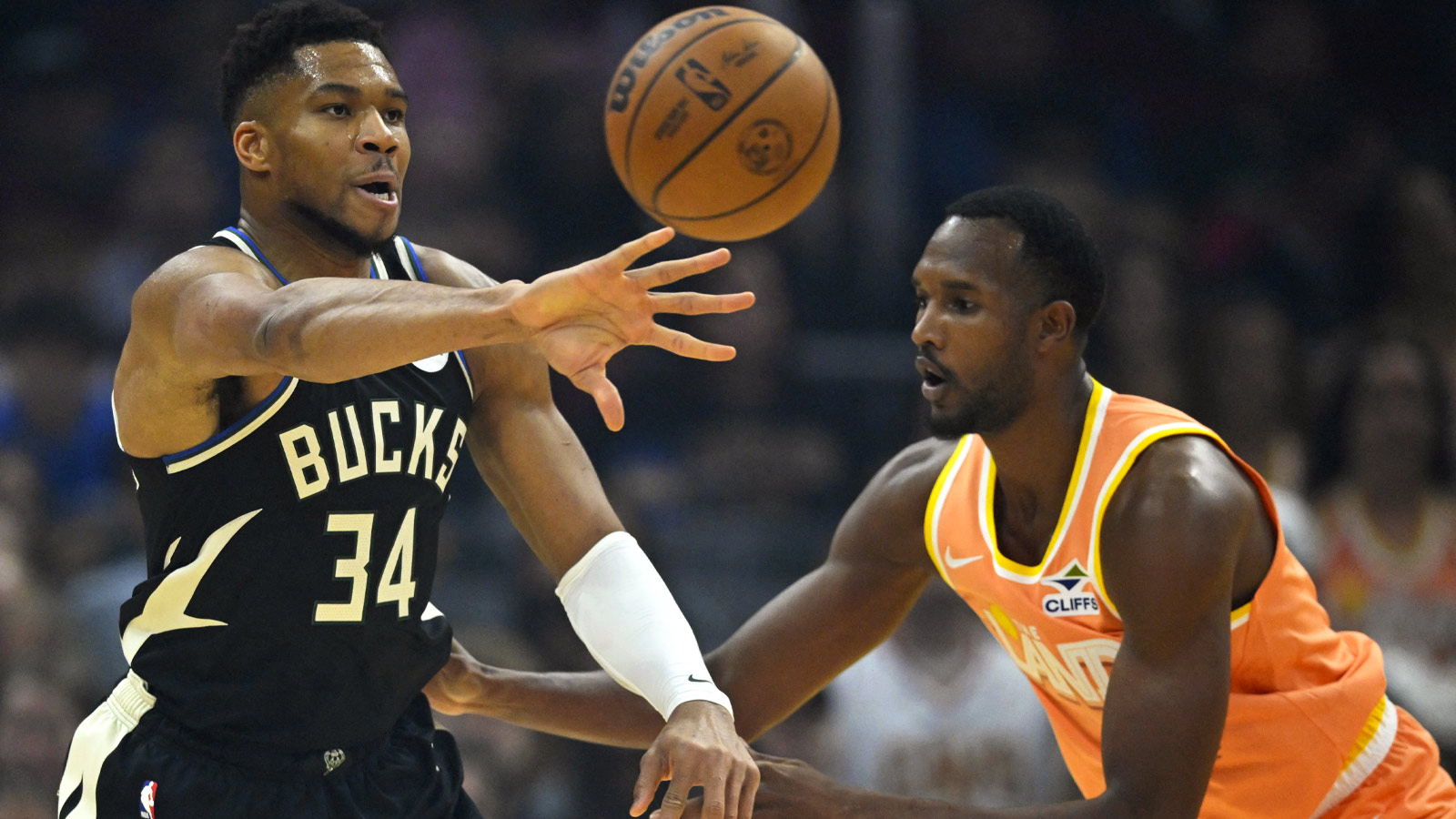 NBA rumors: Rival execs would trade Evan Mobley, picks for Giannis after Bucks’ deadline demands to Cavs