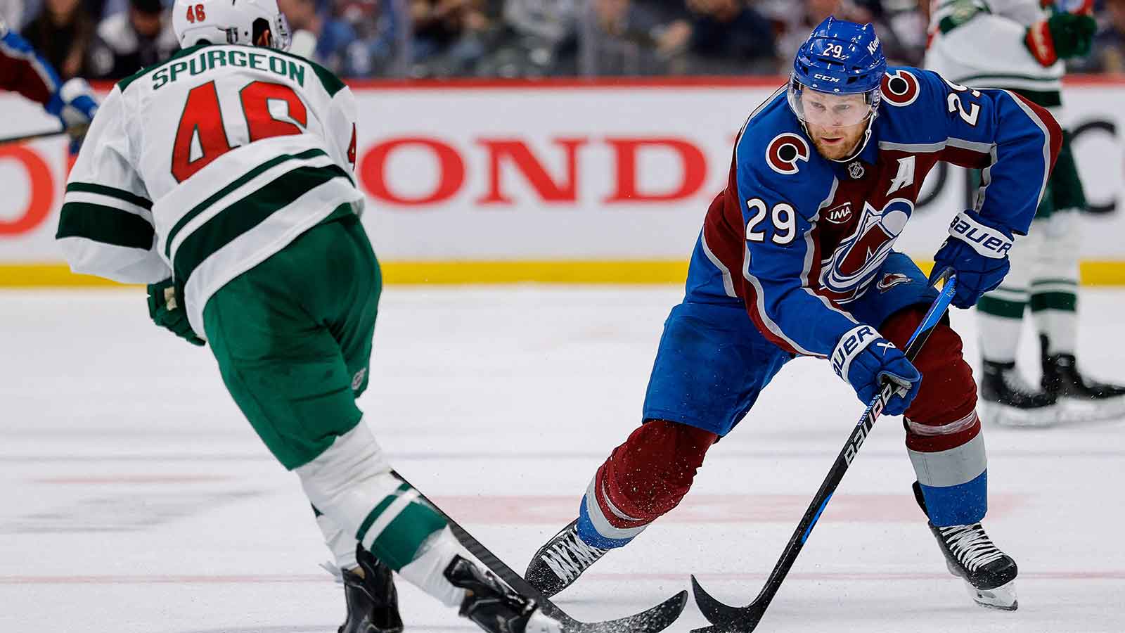 Avalanche’s Nathan MacKinnon makes history with pulse-pounding goal vs. Wild