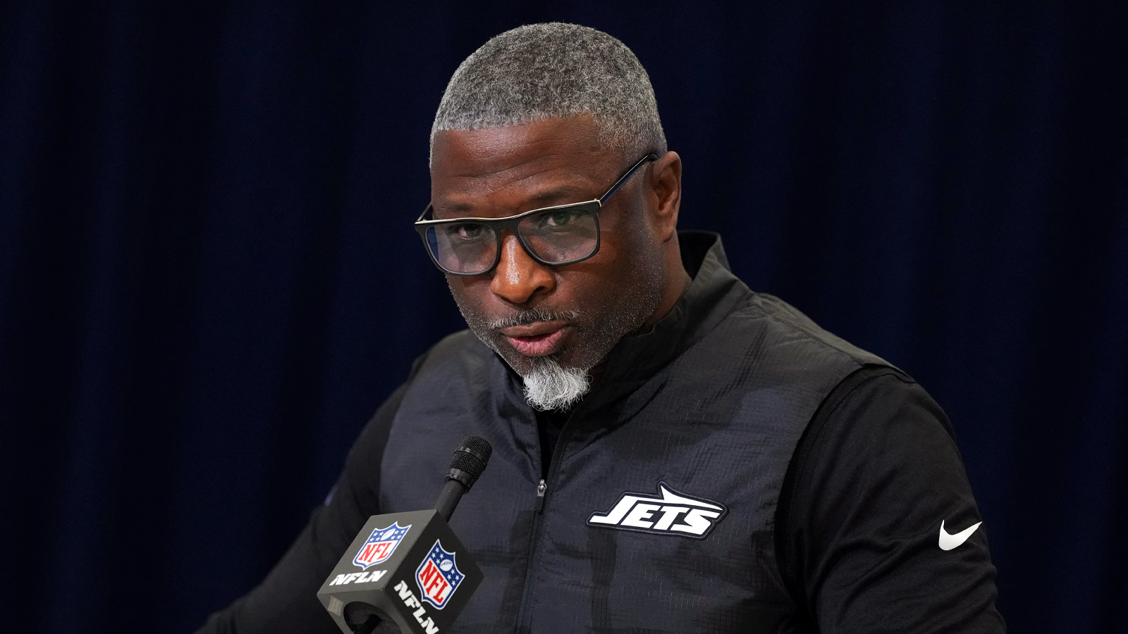 Jets HC Aaron Glenn makes blatantly obvious 'improvement' claim at OTAs