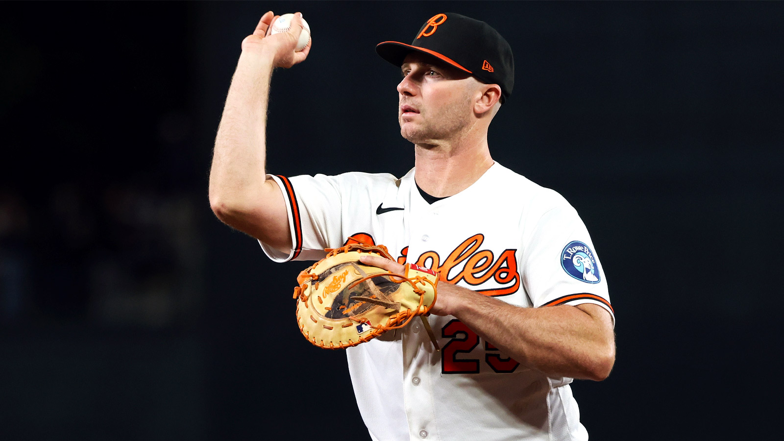 Orioles’ Craig Albernaz seen talking to Pete Alonso after comical mishap in field