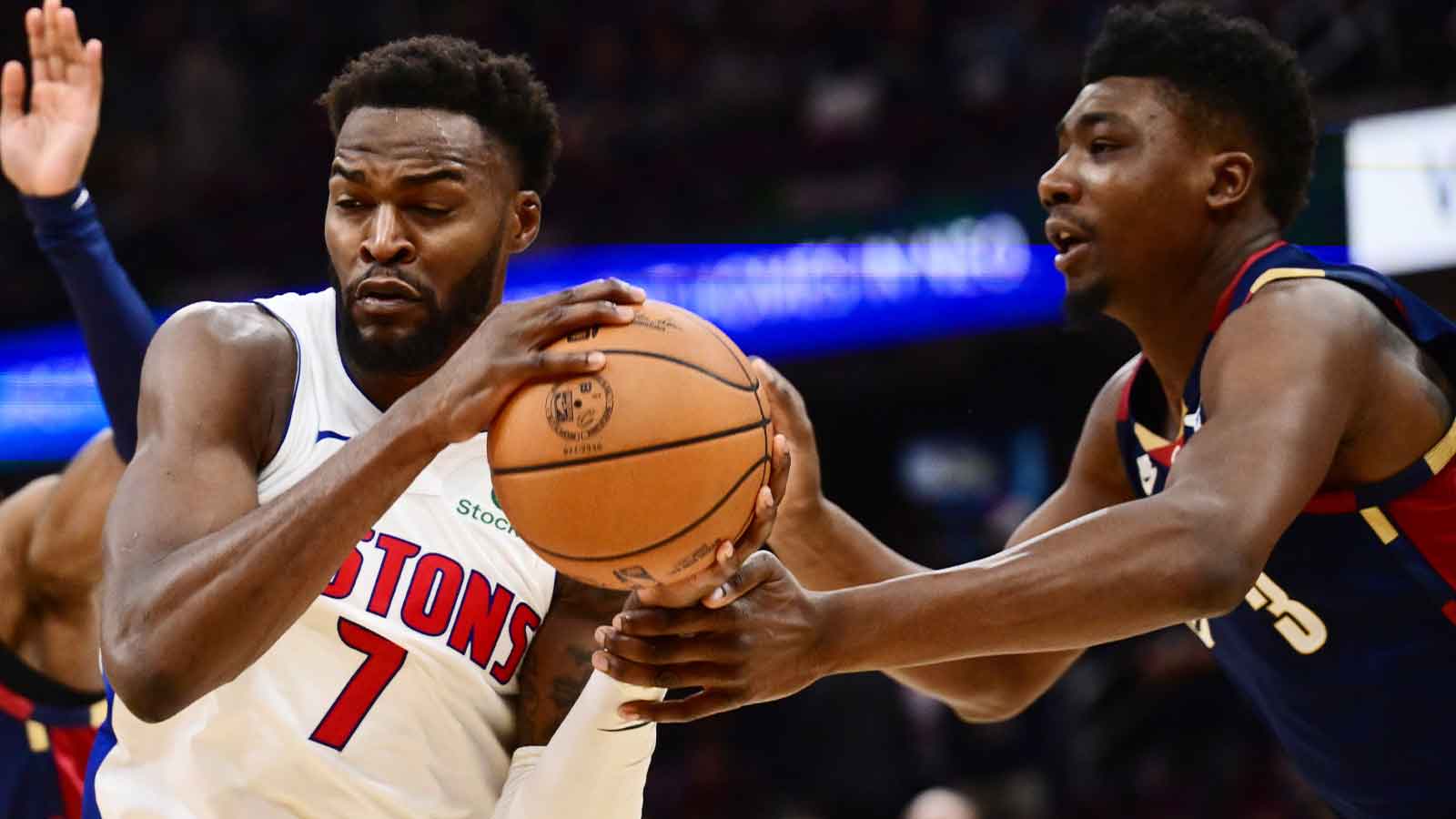 BBall Paul Reed becomes instant Pistons folk hero for Game 6 heroics vs. Cavs