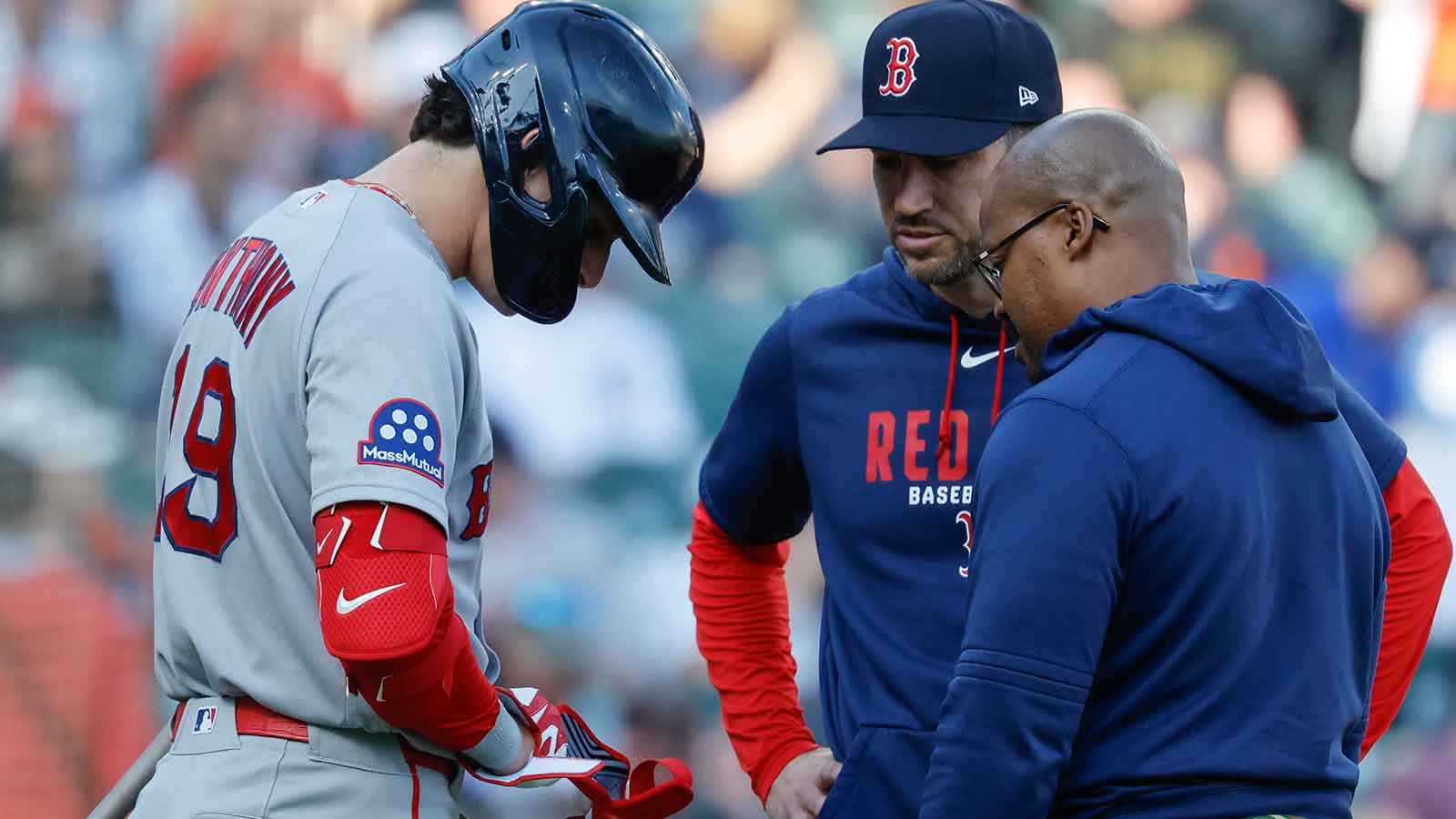 Red Sox OF Roman Anthony leaves road trip with wrist injury to see specialist