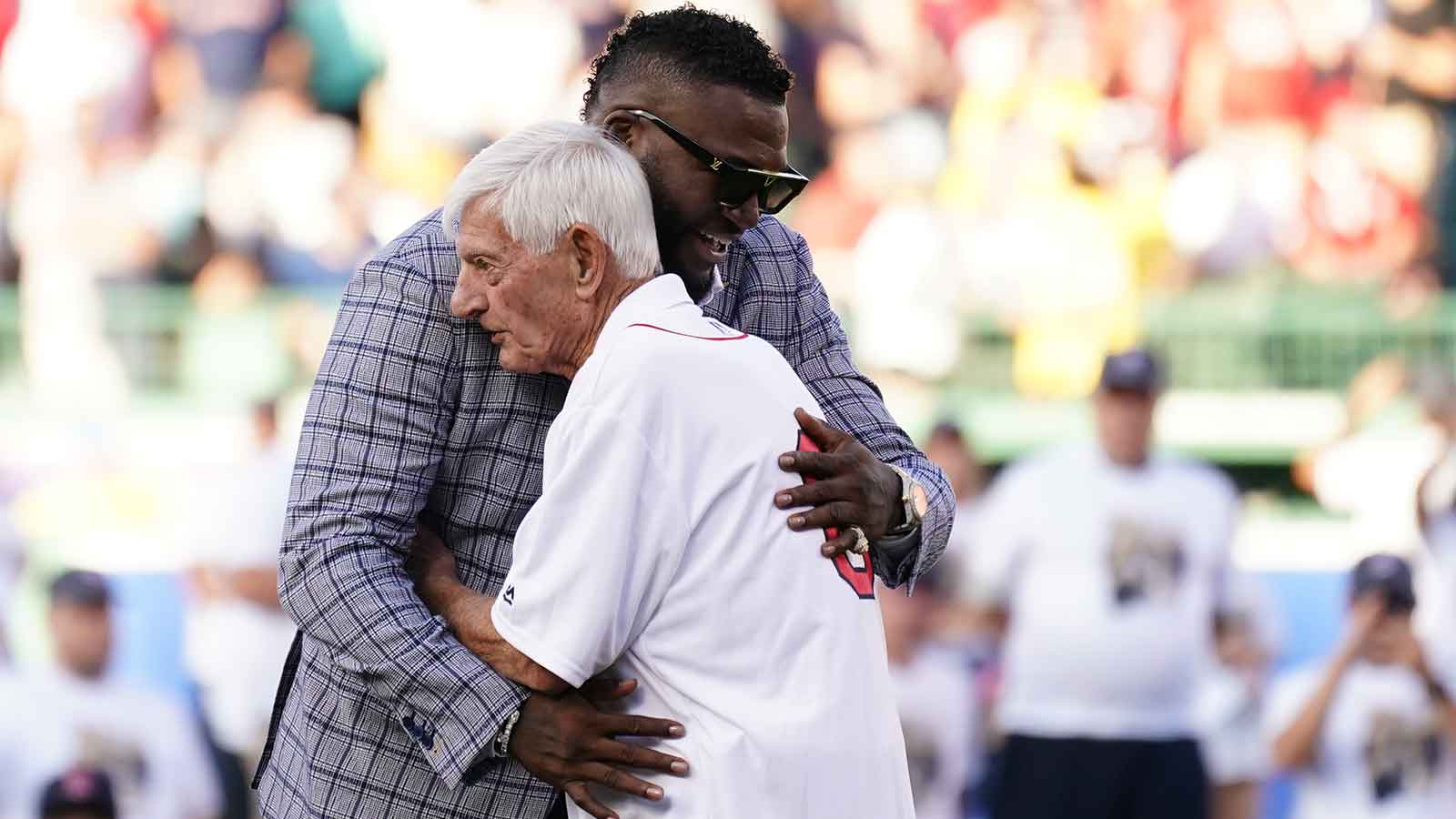 Red Sox legends Yastrzemski, Fisk make rare Fenway appearance as team celebrates 125th anniversary