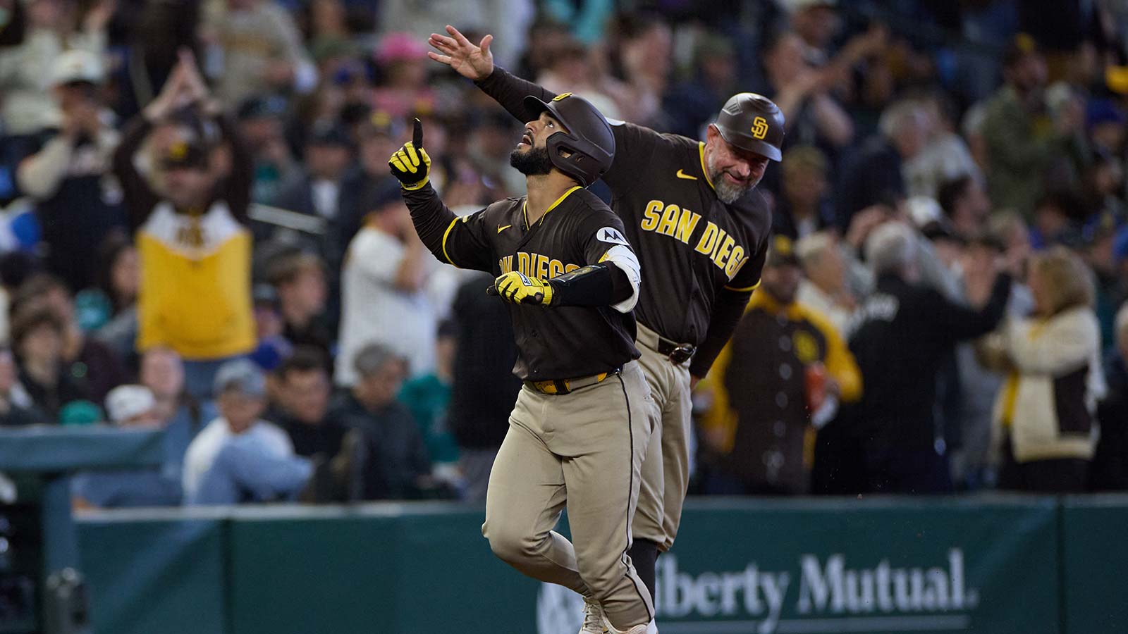 Padres’ Rodolfo Duran makes 1st MLB hit count with home run vs. Mariners