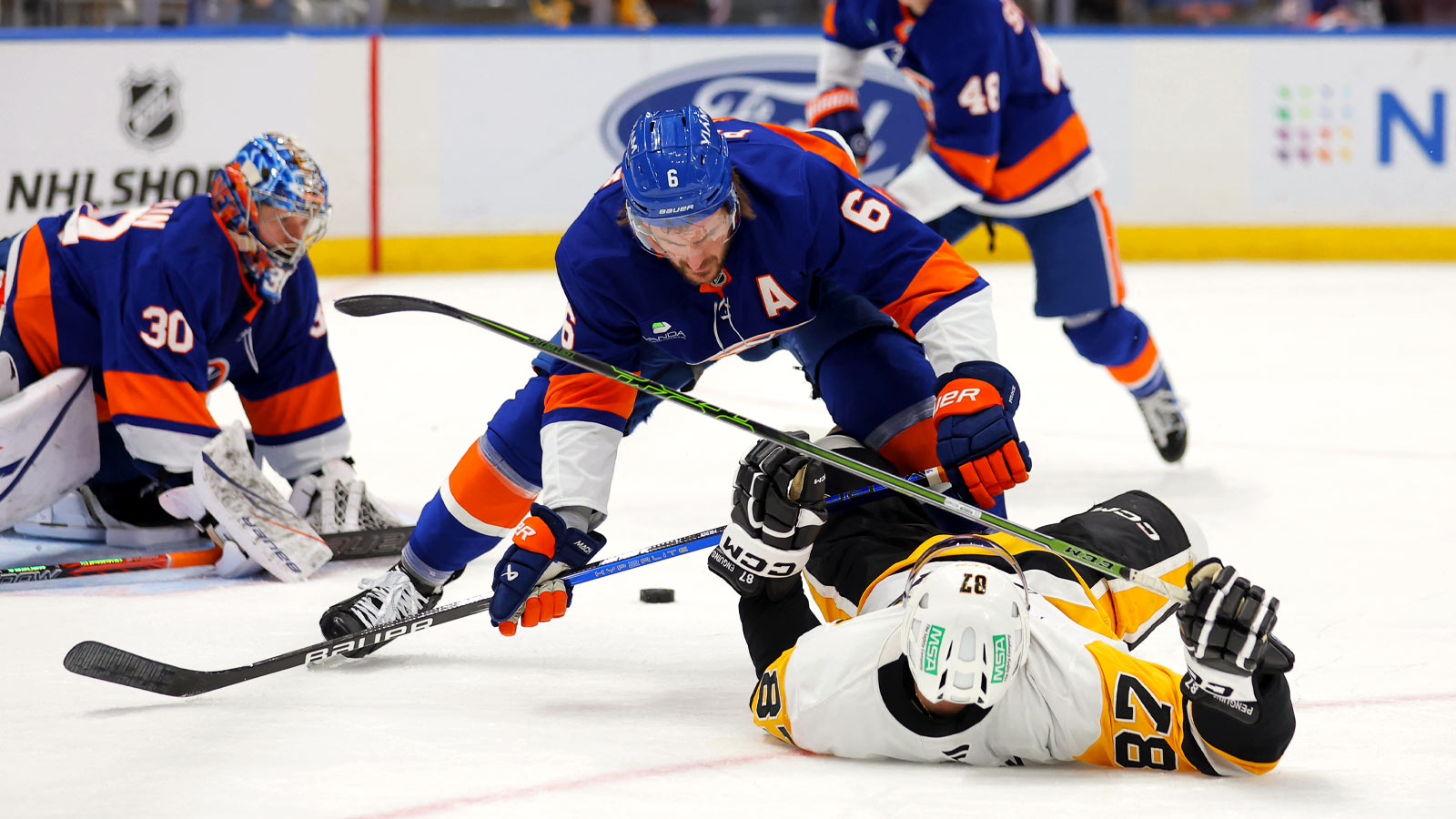 Islanders’ Ryan Pulock undergoes shoulder surgery, gets training camp timeline
