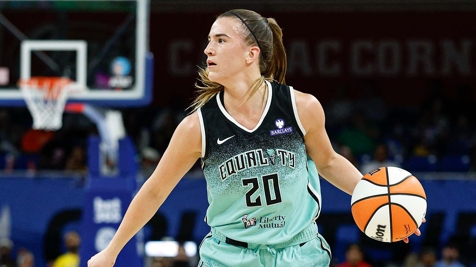 Liberty’s Sabrina Ionescu leaves preseason game vs. Sun with injury