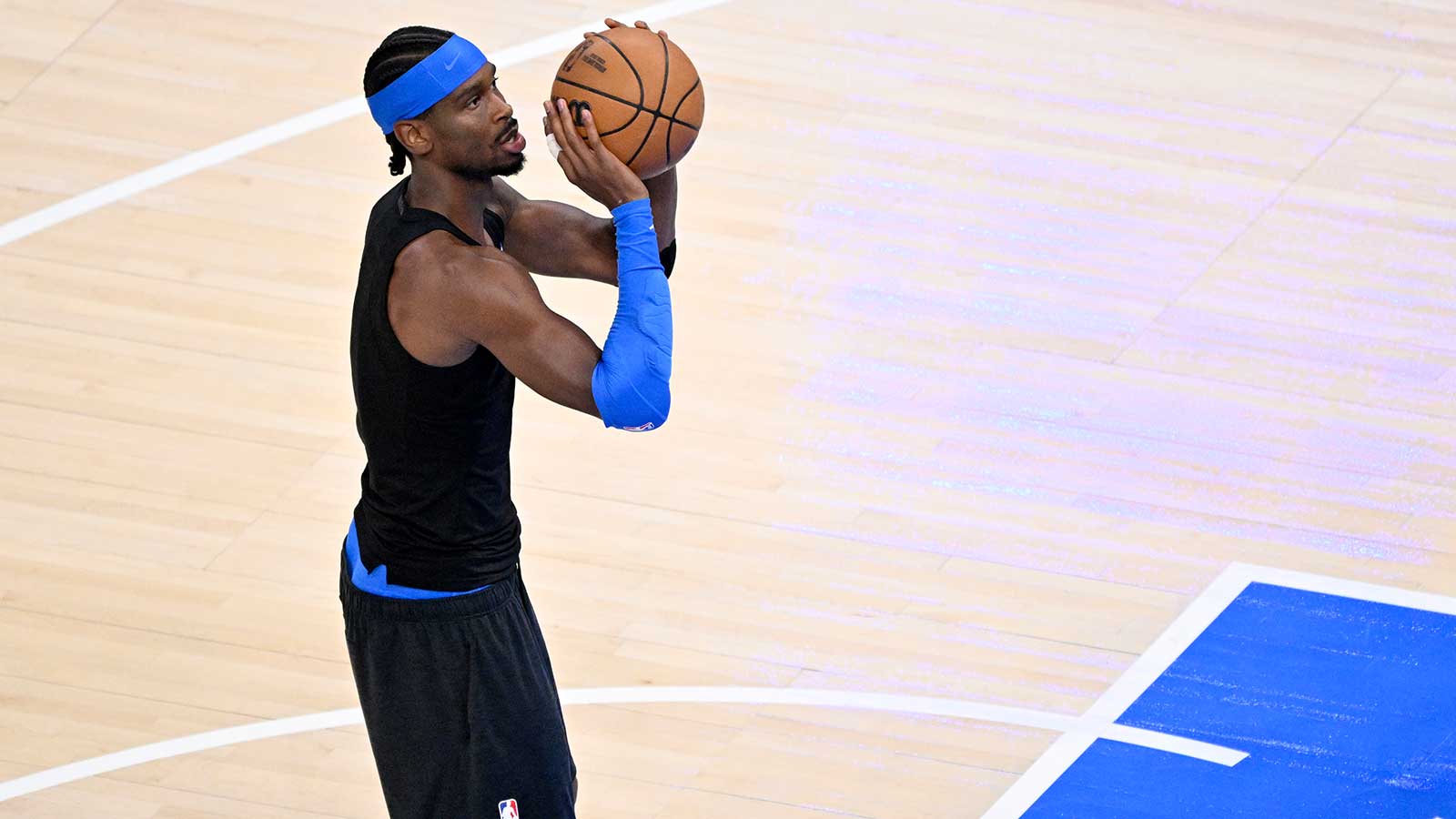 https://wp.clutchpoints.com/wp-content/uploads/2026/05/Thunders-Shai-Gilgeous-Alexander-1.jpg
