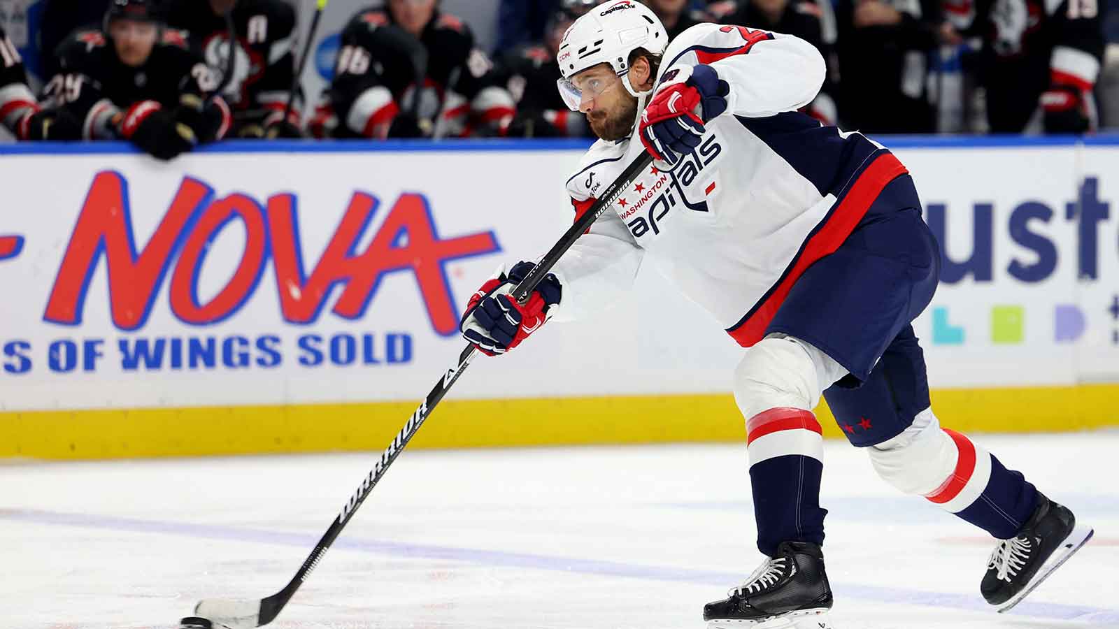 Capitals re-sign 27-year-old defenseman on $6.5 million contract