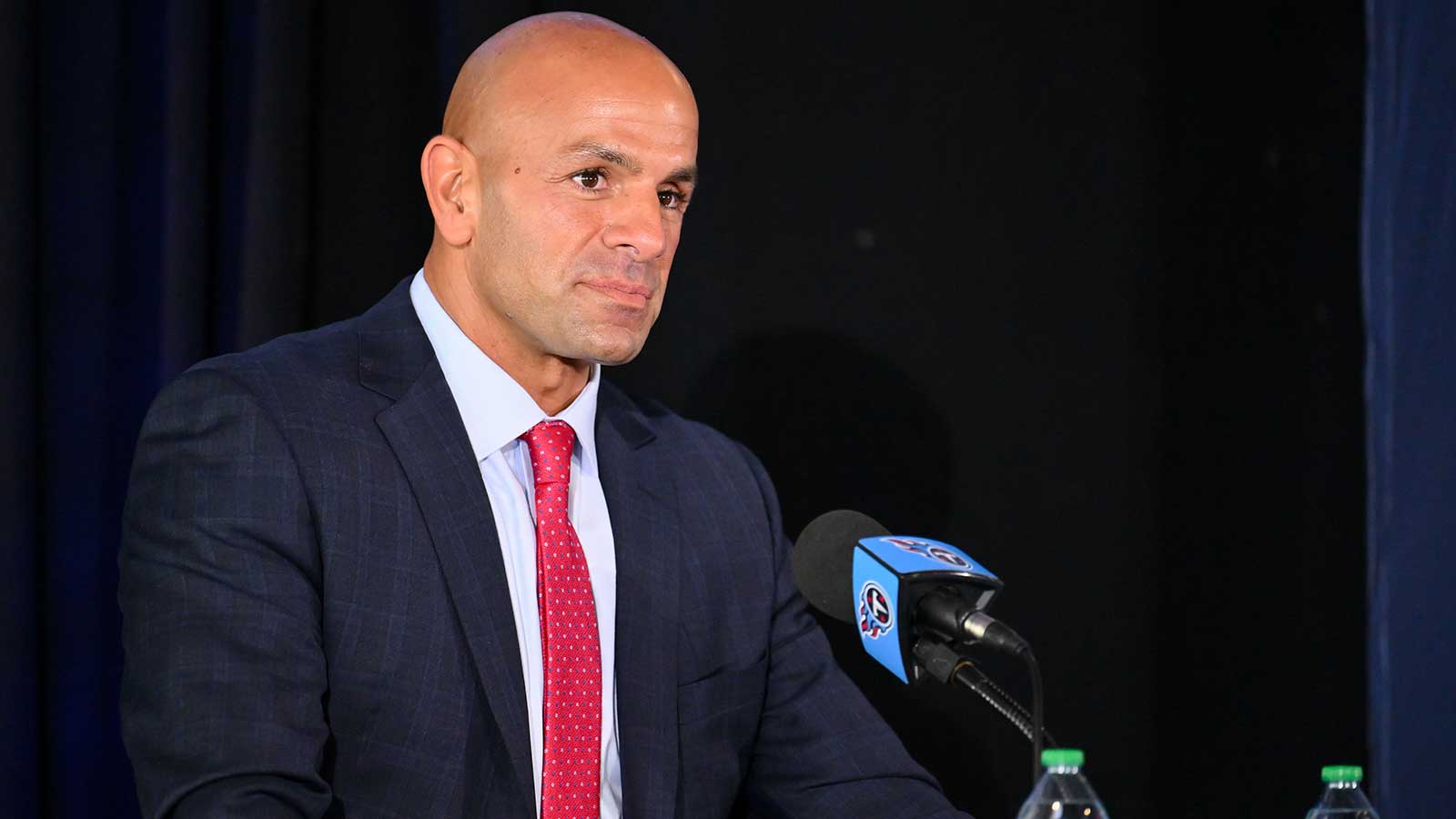 Titans' Robert Saleh answers bizarre turnovers vs injuries 'Would You Rather'