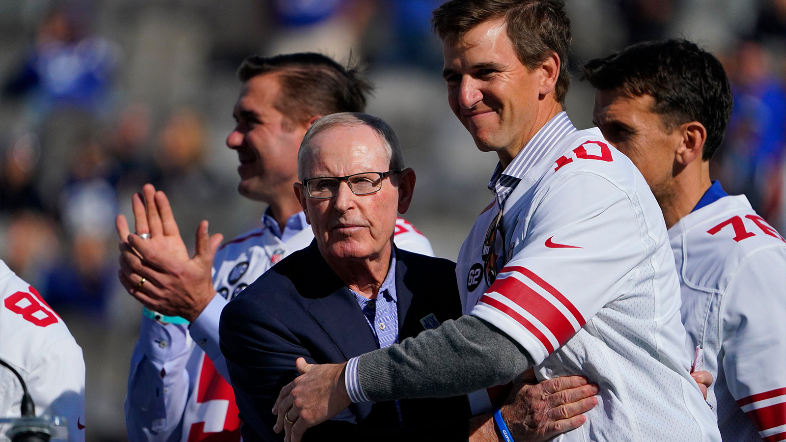 Eli Manning, John Harbaugh dress up in Mario costumes for great cause