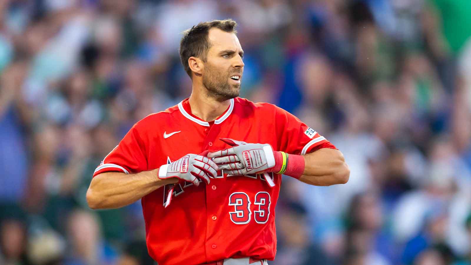 Angels’ Chris Taylor decides not to retire, lands on IL