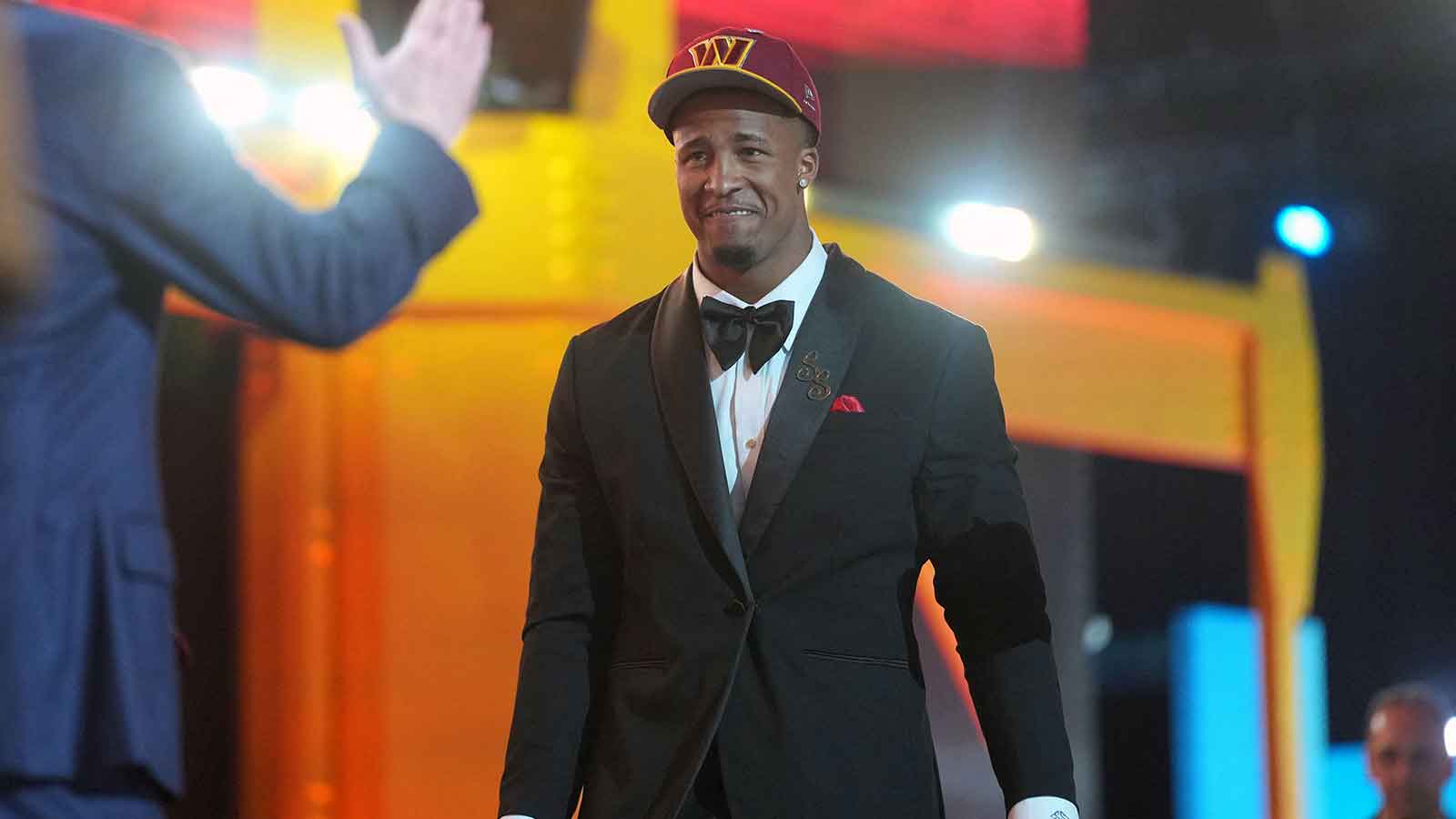 Which legendary linebackers inspired Sonny Styles’ Commanders number