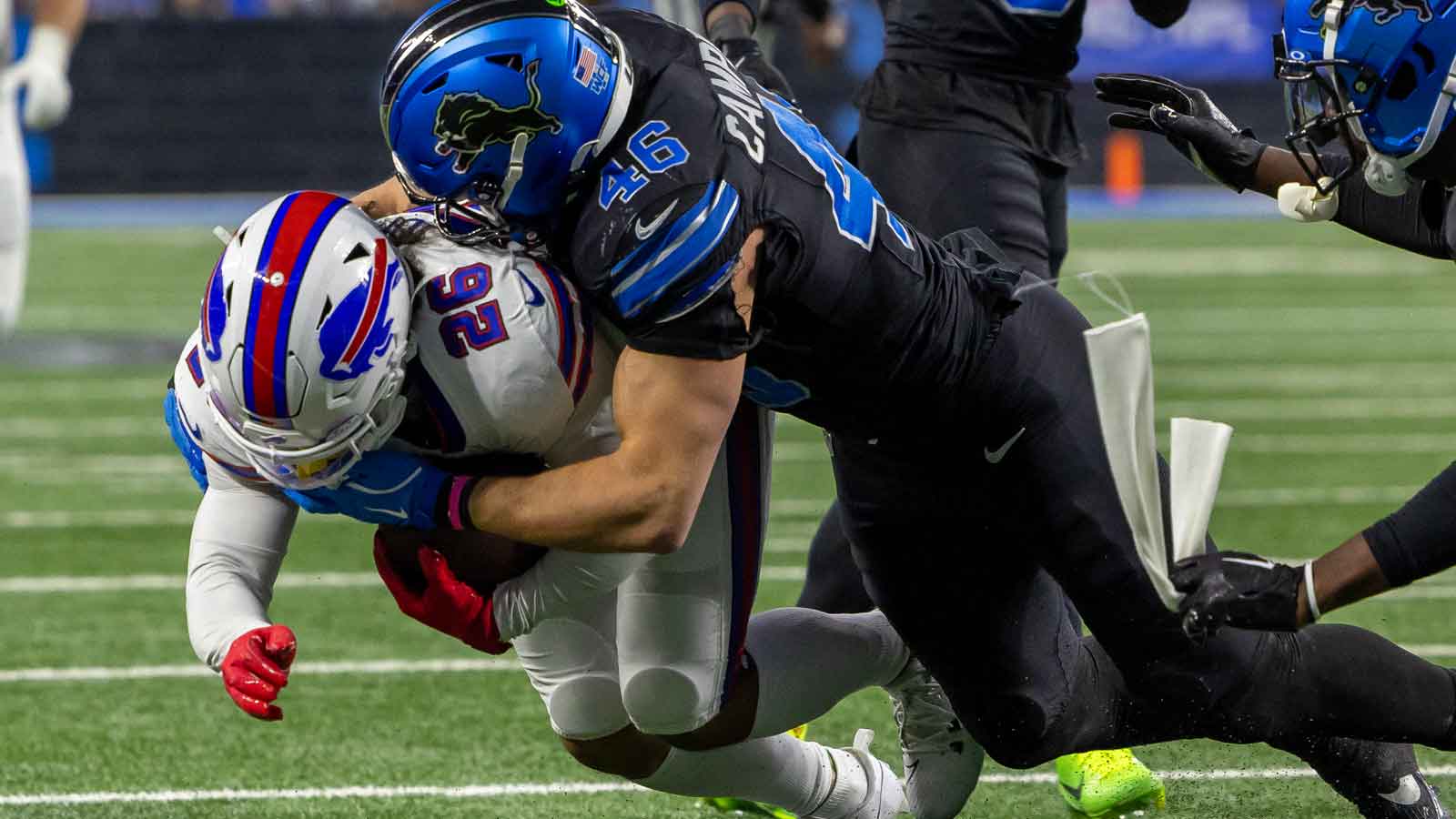 Why Lions’ Jack Campbell is apologizing to other LBs after massive contract extension