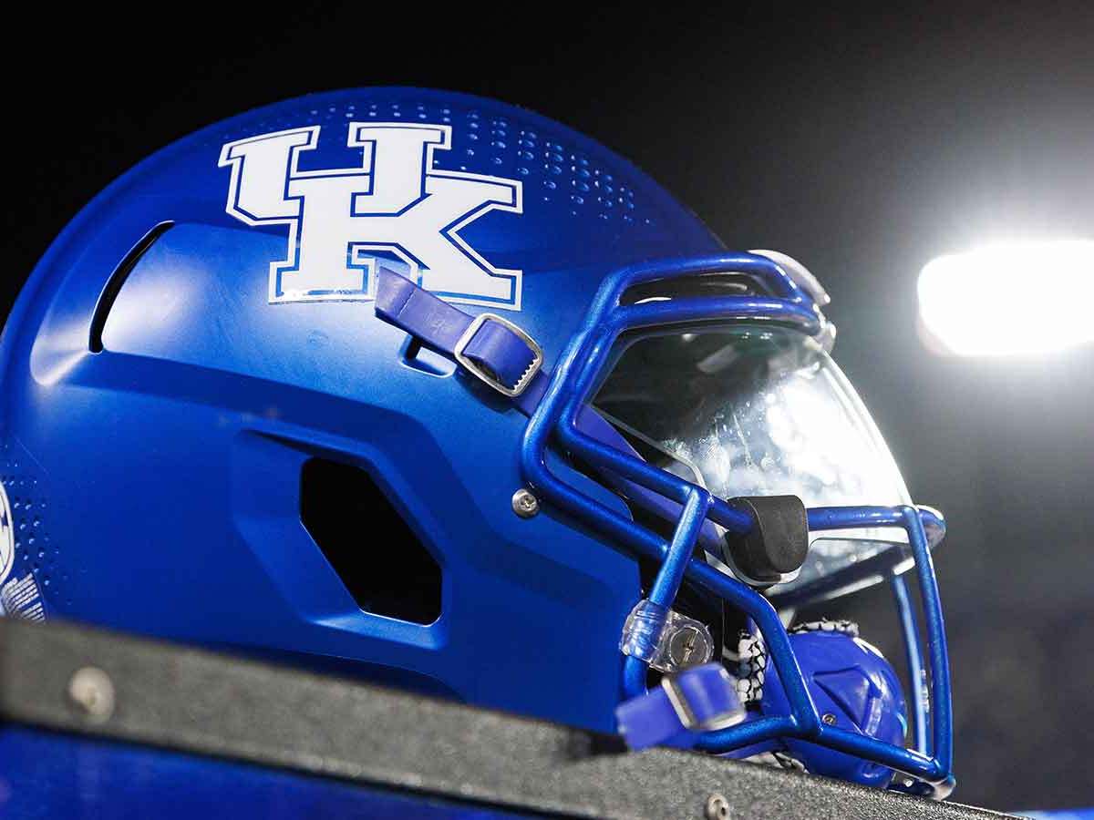 Kentucky news: 4-star WR picks Wildcats over Notre Dame, Louisville