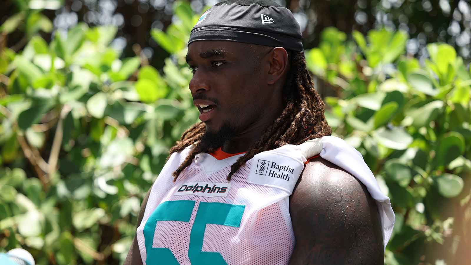 Dolphins’ Aaron Brewer agrees to $52.5 million extension
