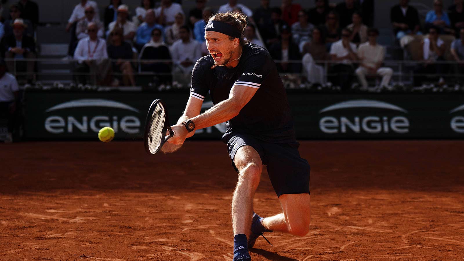Alexander Zverev stands above the haters after finally winning first major at French Open