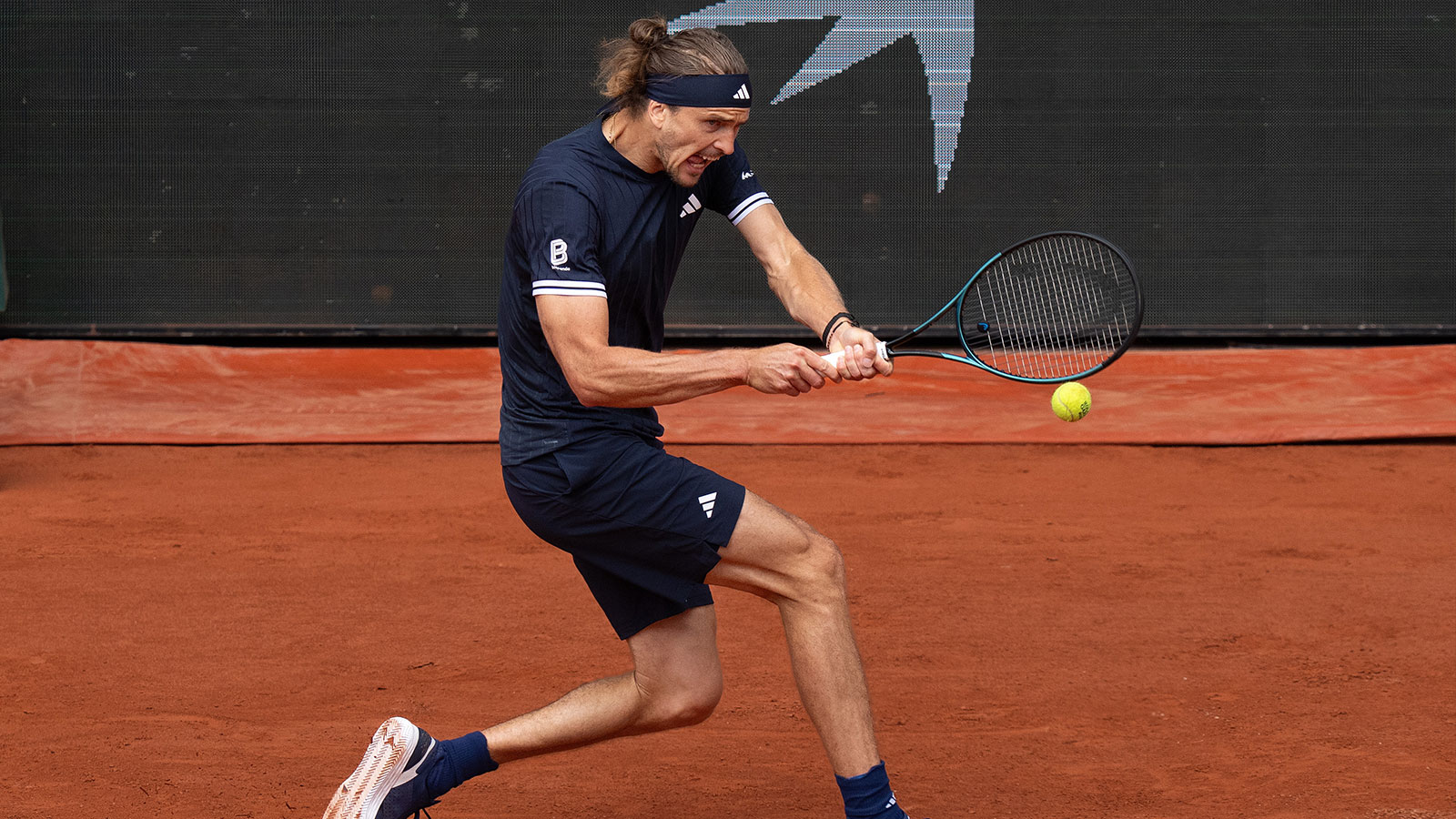 Alexander Zverev outlasts Flavio Cobolli for long-awaited first major at French Open