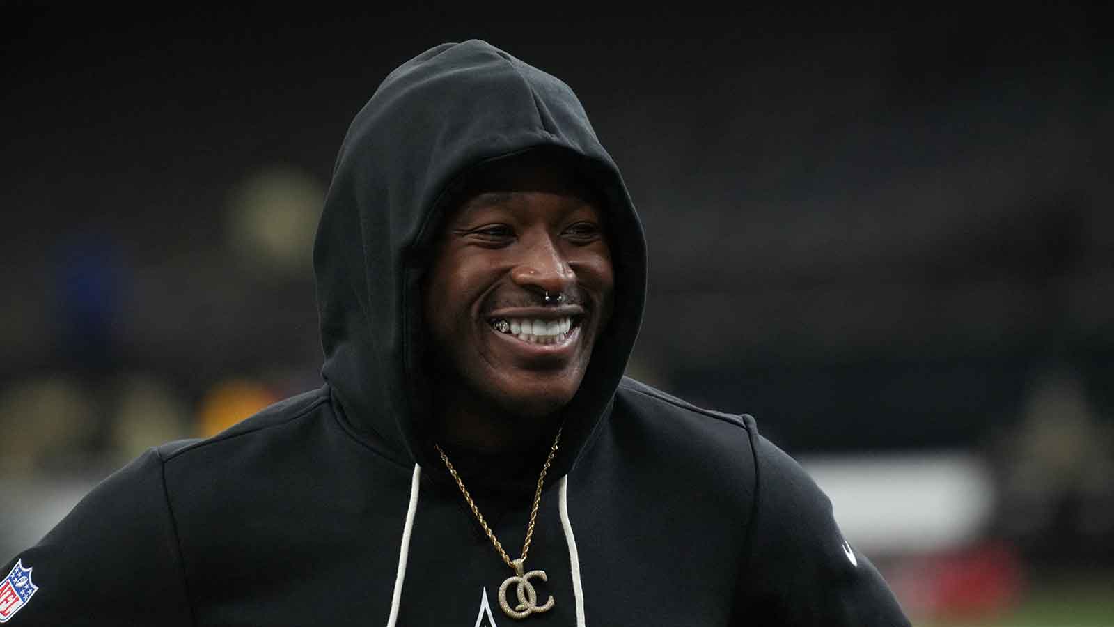 Alvin Kamara's agent drops 2026 plan after Saints' Travis Etienne signing