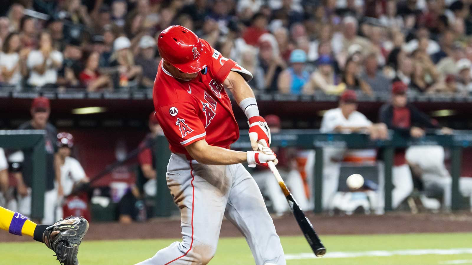 MLB rumors: Why Mike Trout trade suitors should take a hike despite Angels stinking again
