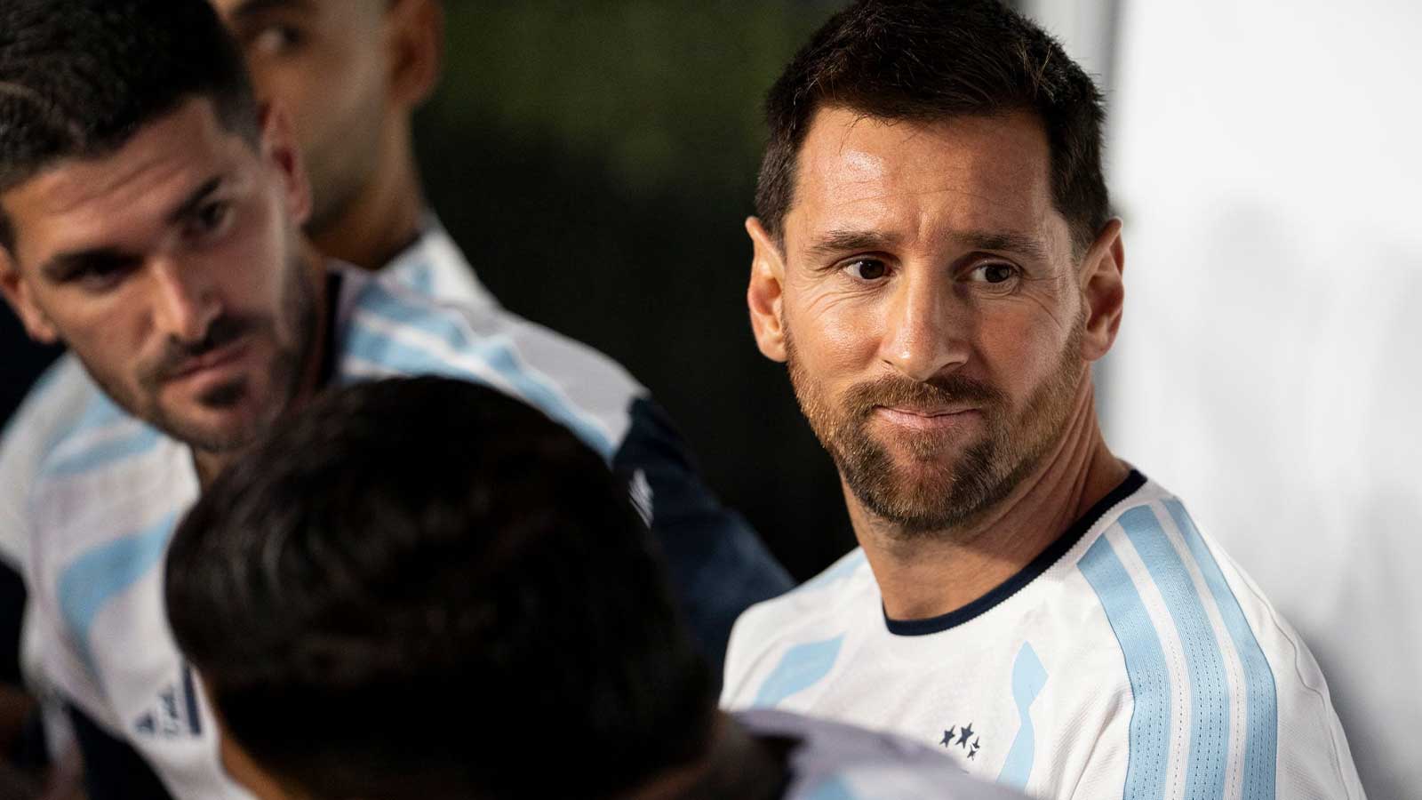Spurs' Manu Ginobili reacts to Lionel Messi's record-setting goal