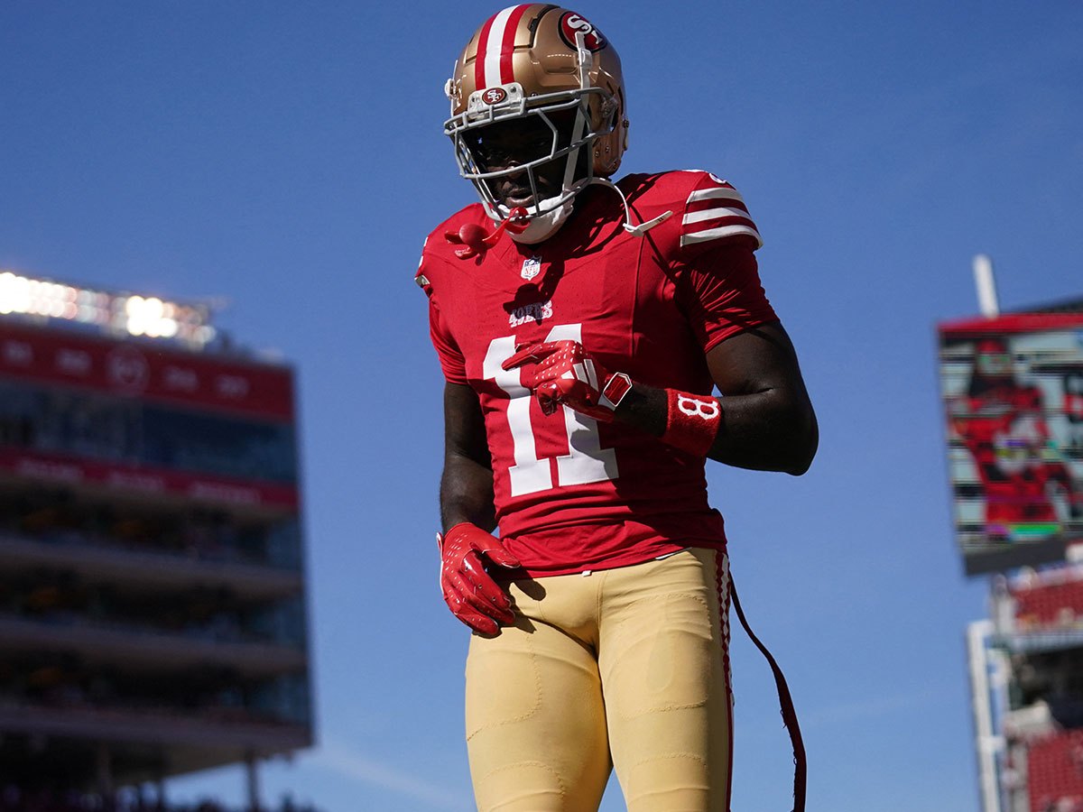 49ers news: Brandon Aiyuk practicing touchdown dances in his bathrobe