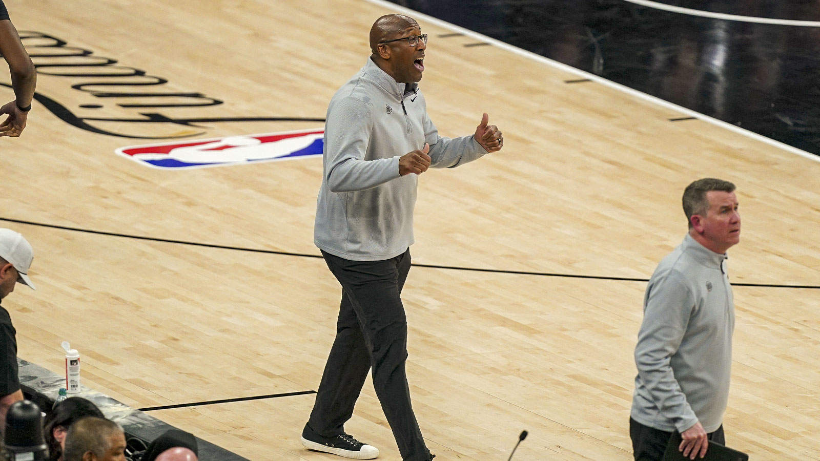 Jay Wright reveals Mike Brown exchange after Knicks’ NBA Finals win