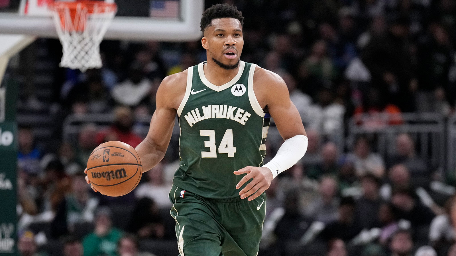 NBA rumors: Could Bucks actually not trade Giannis Antetokounmpo again?