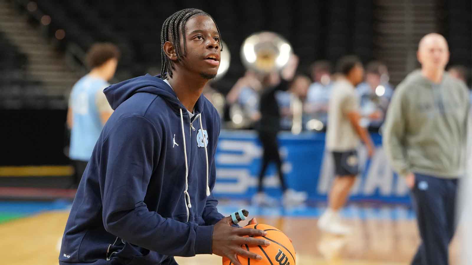 https://wp.clutchpoints.com/wp-content/uploads/2026/06/Caleb-Wilson-shooting.jpg