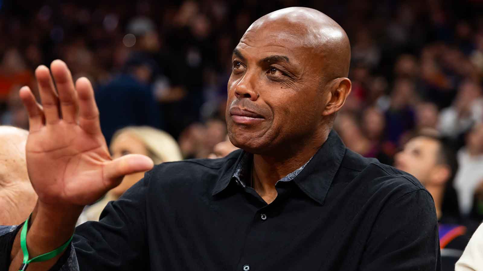https://wp.clutchpoints.com/wp-content/uploads/2026/06/Charles-Barkley-waving.jpg