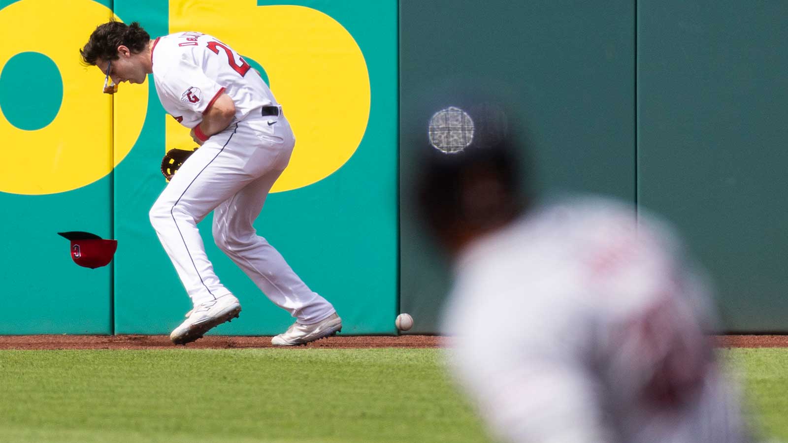 Guardians rookie Chase DeLauter avoids major setback with rib injury
