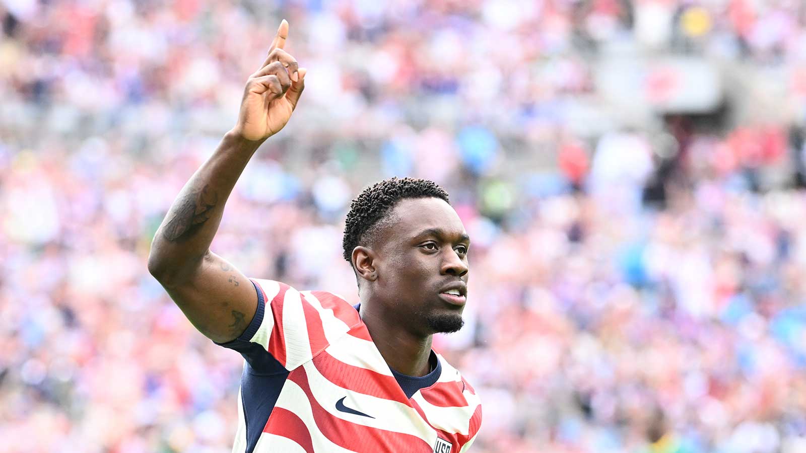 Folarin Balogun scores back-to-back goals to gift USMNT 3-0 lead in World Cup opener