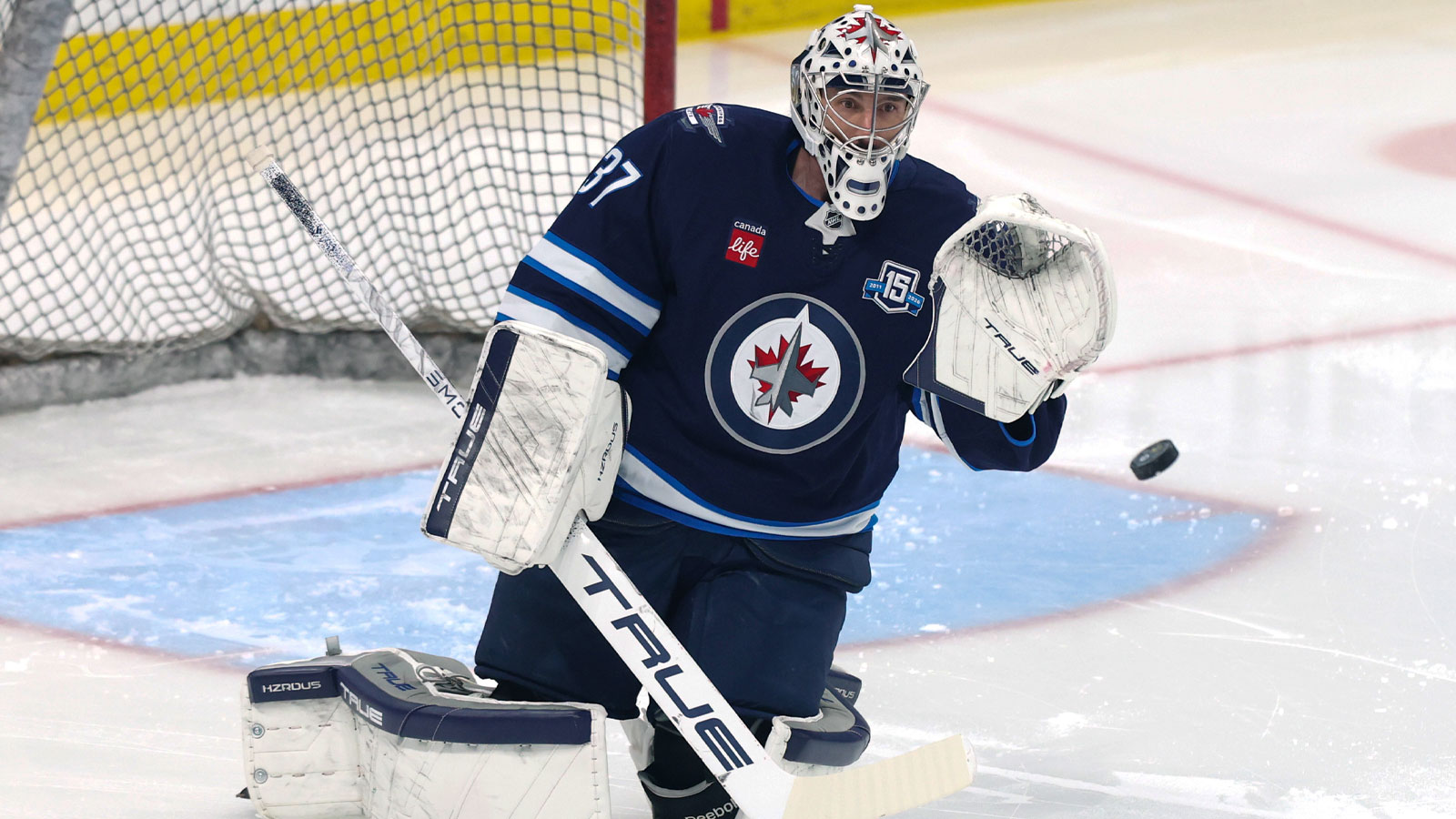https://wp.clutchpoints.com/wp-content/uploads/2026/06/Connor-Hellebuyck_7a5ed7.jpg