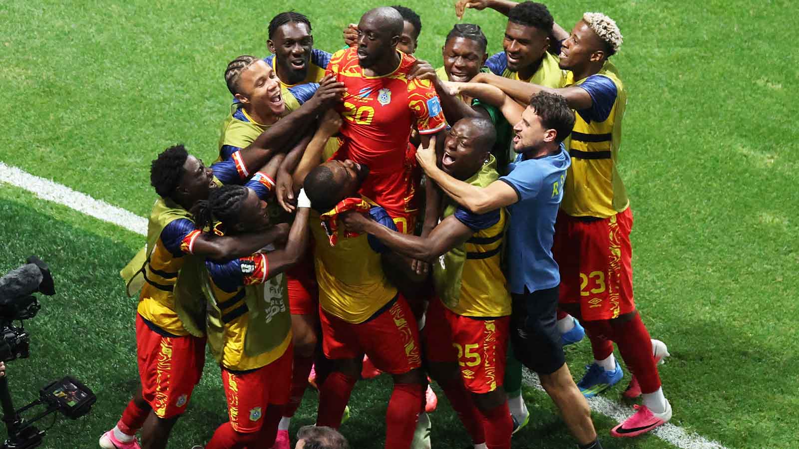 Yoane Wissa punches DR Congo’s ticket to World Cup knockout stage vs. Uzbekistan